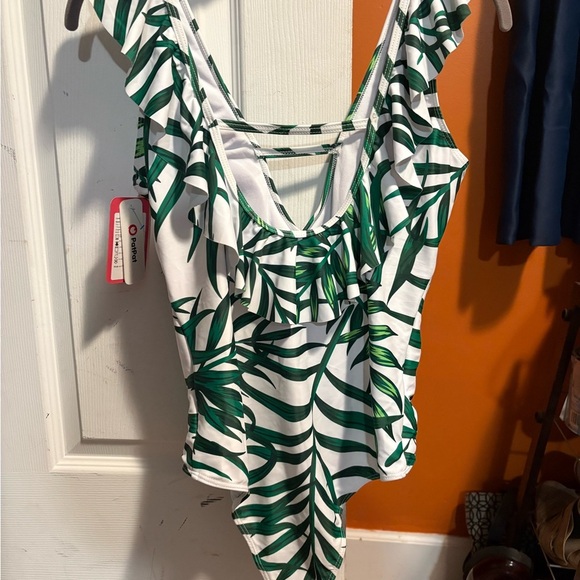 PatPat Tropical Leaf Print One-Piece Swimsuit - Picture 3 of 6
